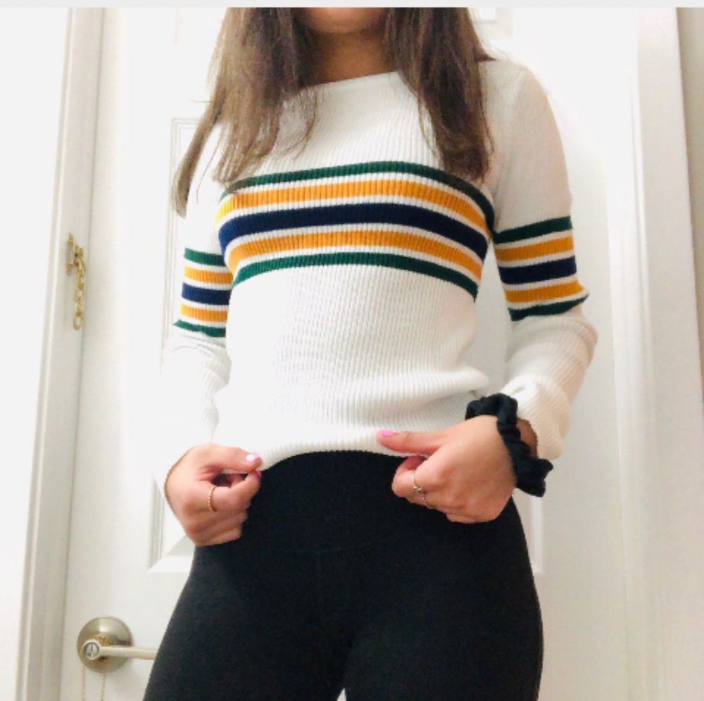 Long sleeve thin sweater